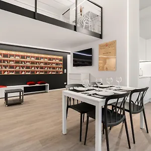 Modern Quiet Super Luxury Apartment Milan