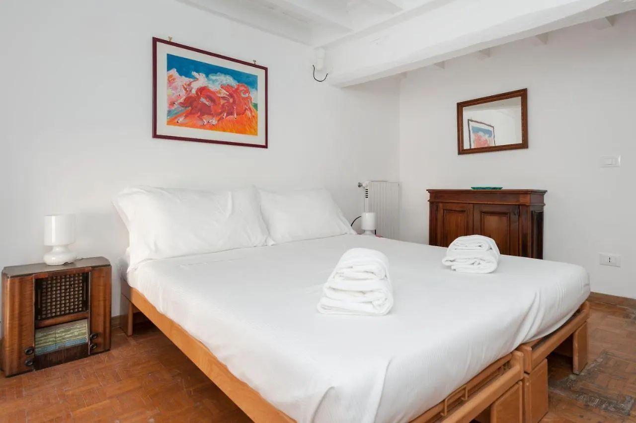 Apartment Ancient Palace In Downtown Rome Italy