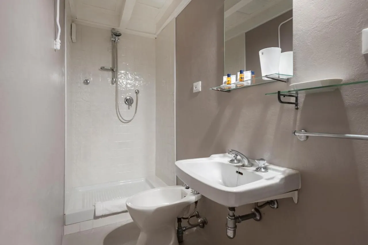 Ancient Palace In Downtown Rome Apartment